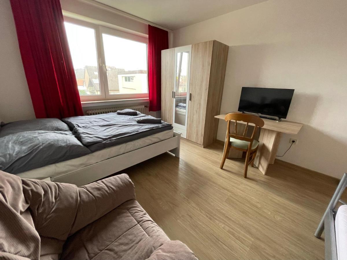 Schoene Einfache Ferienwohnung Mitten In Ольденбург Экстерьер фото
